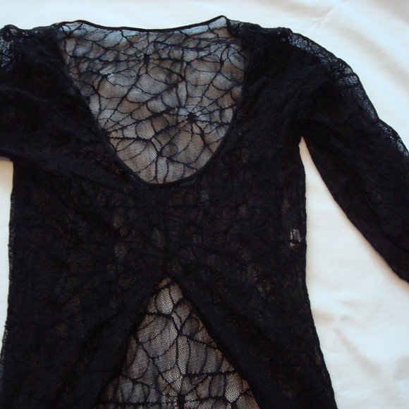Music Legs Spider web long sleeved dress with shorts NWT - Picture 2 of 4